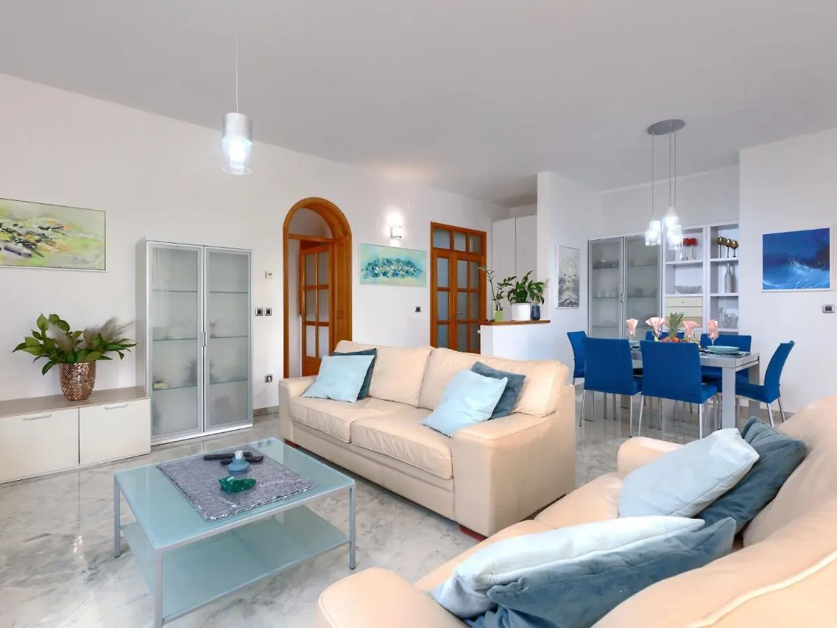Apartment Hrvatin By Interhome Pula