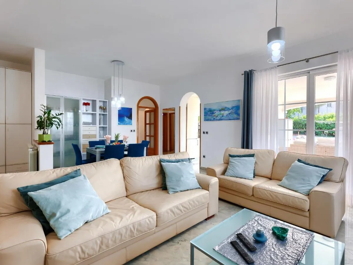 Apartment Hrvatin By Interhome Pula 0*,