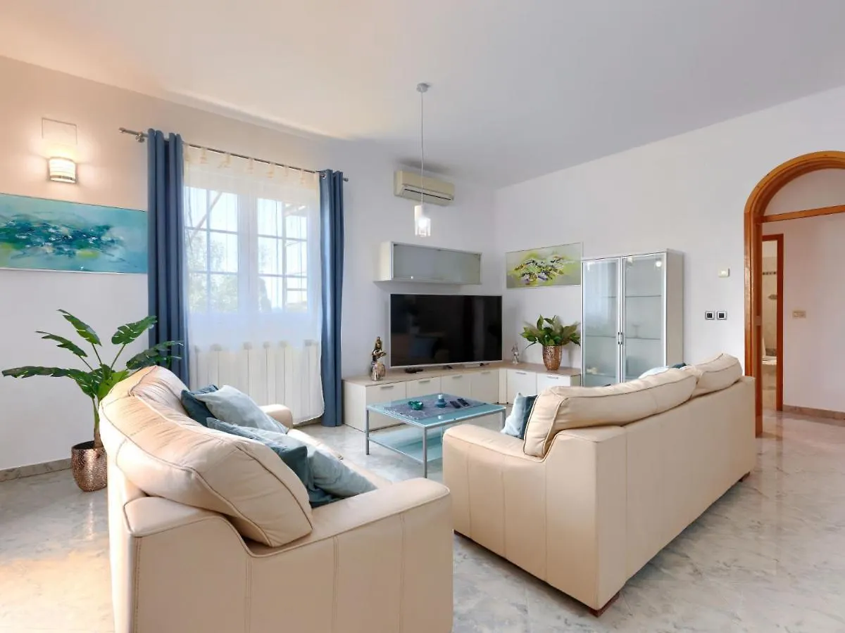 Apartment Hrvatin By Interhome Pula