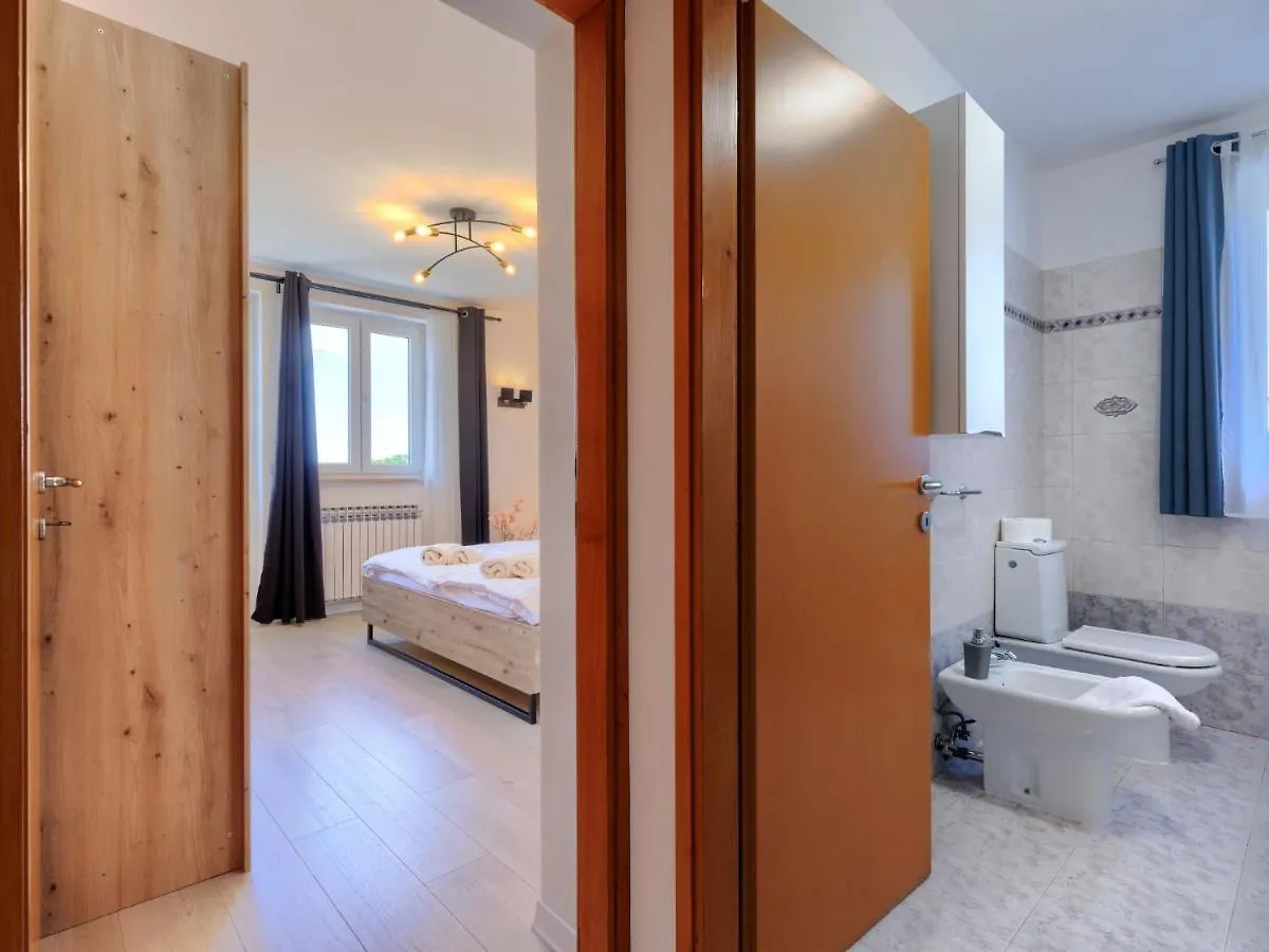 Apartment Hrvatin By Interhome Pula